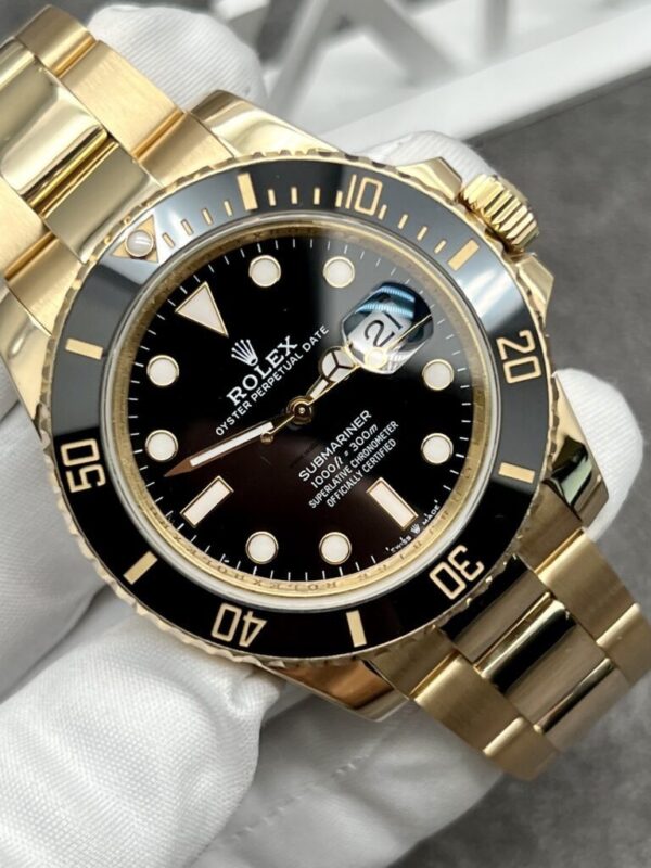 Rolex Submariner Date Yellow Gold Black Dial 126618LN