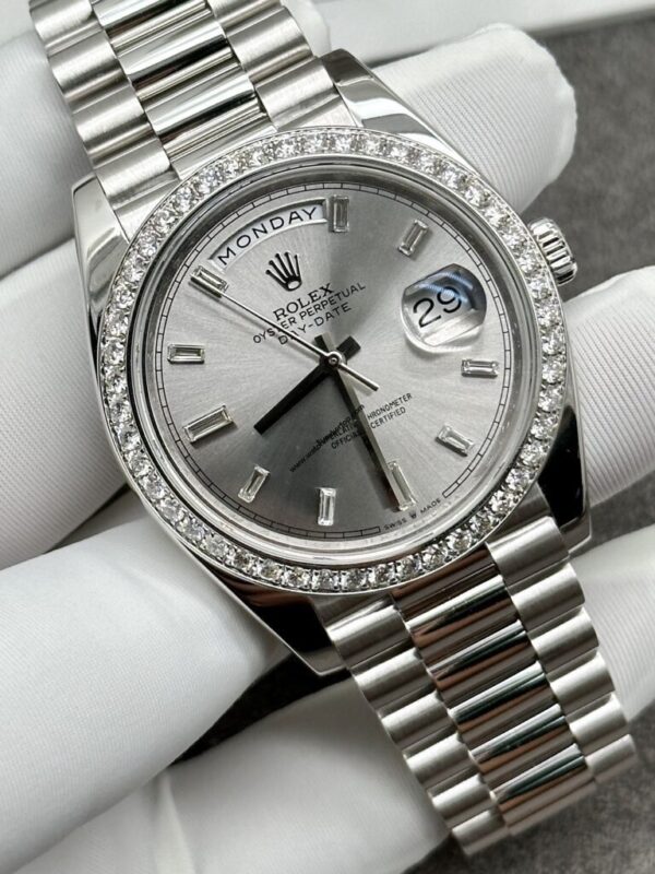 Rolex Day-Date 18k White Gold White Sunburst Dial